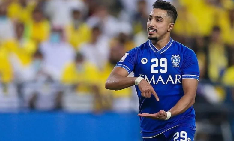 كم عمر سالم الدوسري لاعب الهلال