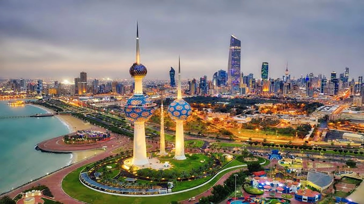 ما هي الزيارة التجارية للكويت