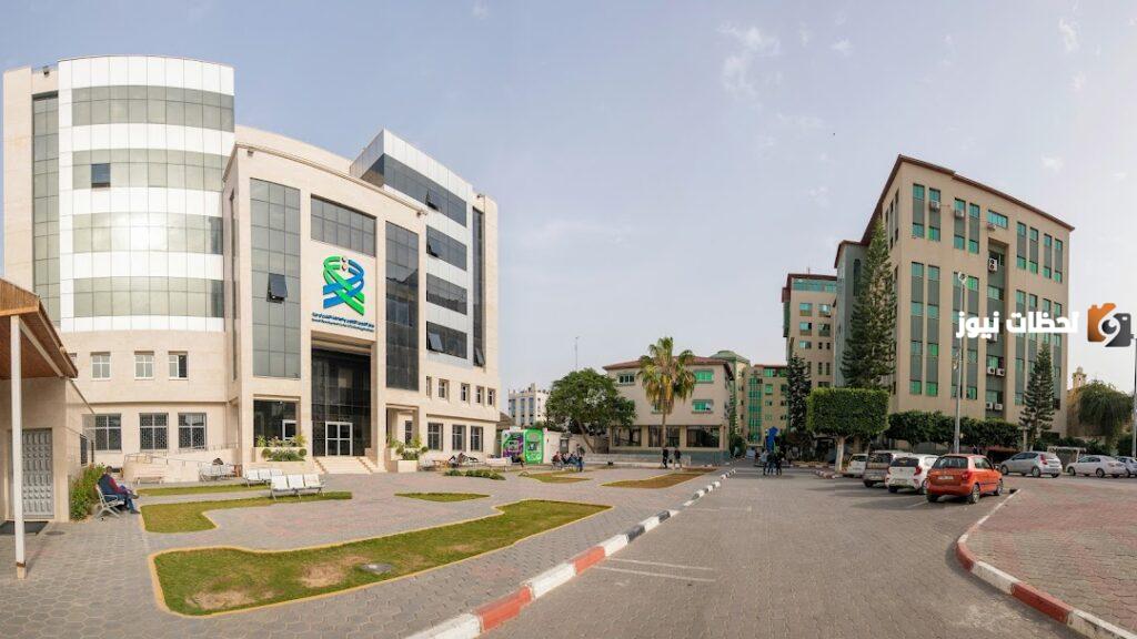 ما هي تخصصات الكلية الجامعية للعلوم التطبيقية