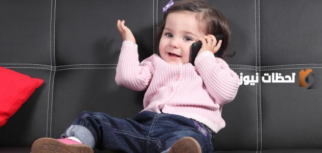 متى يتكلم الطفل وفي سن كم بالتحديد