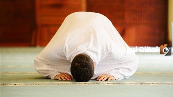 إذا أراد المصلي أن يصلي فماذا يفعل