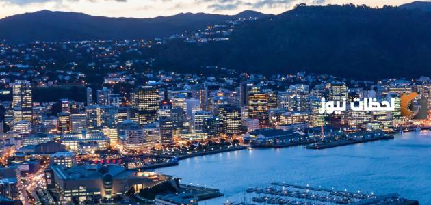 ما عاصمة نيوزلندا وكم تبلغ مساحتها؟