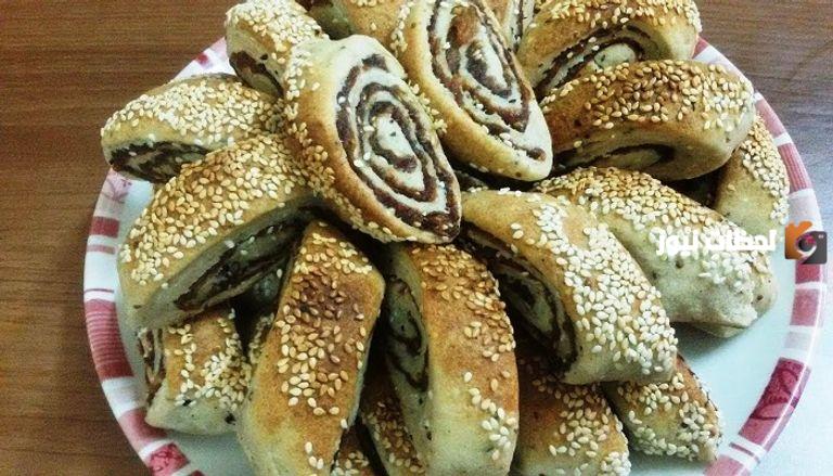 مقادير عجينة حلوى التمر المغربية.. حلويات شهية رطبة وهشيشة بإضافات وشكل جديد