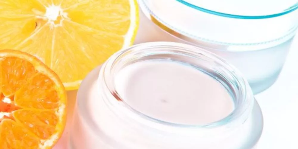 أفضل خلطات تفتيح وتبيض المناطق الحساسة