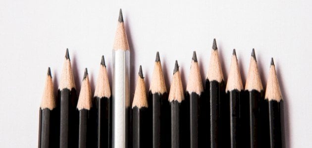 خطوات رسم الطبيعة الصامتة والتظليل بالقلم الرصاص