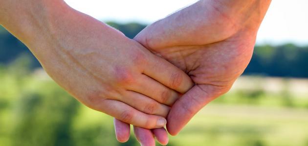 إليك عرض شعر حب خليجي والمنسوب إليه