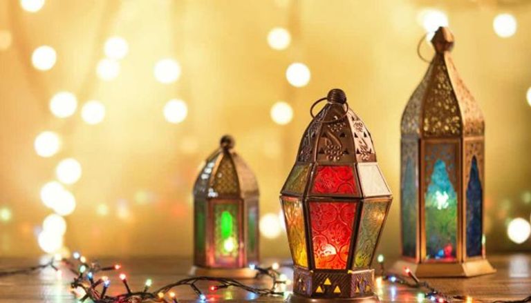 عبارات تهنئة رسمية بمناسبة شهر رمضان 2025 مع عبارات ورسائل مصورة