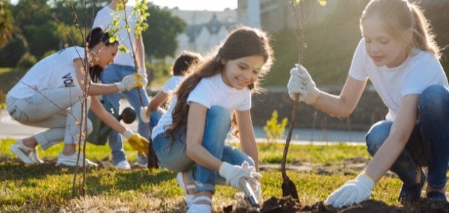 كلمات عن العمل التطوعي قصيرة ومميزة