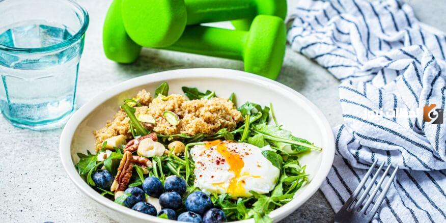 ما هي أضرار وفوائد الأكل بعد التمرين