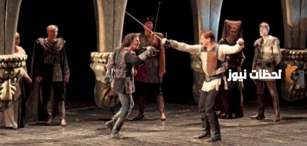 ما هي طريقة الانتقام في مسرحية هاملت