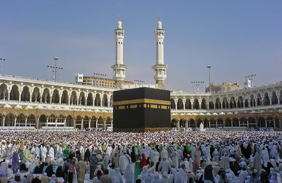 صور الكعبة المشرفة وأدعية للنشر على الفيس بوك للمعتمرين في رمضان 2024 وخلفيات زينة رمضان للجوال