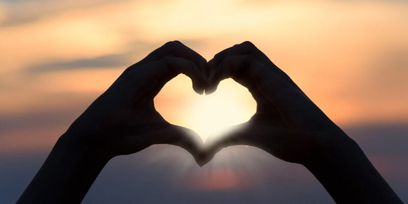 20 من اجمل مسجات حب رومانسية 2025 مسجات جميلة فى الحب والرومانسية