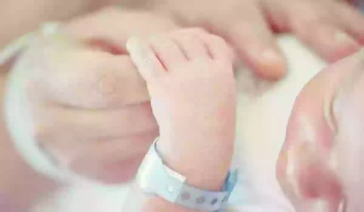 كيف أسجل المولود الجديد في أبشر