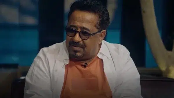 "الشاب خالد" يُعاني من الفقر ويبيع عصير ليمون!