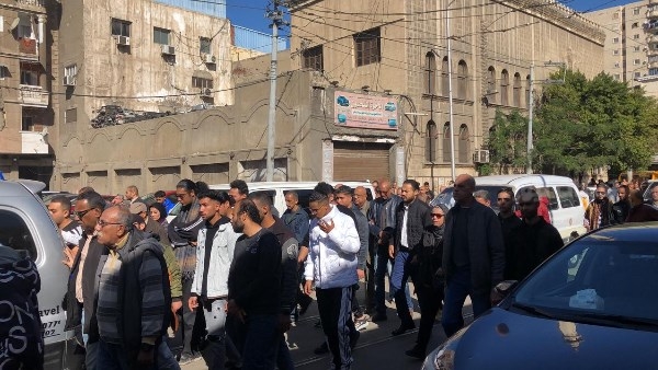 جنازة زوج بدرية طلبة