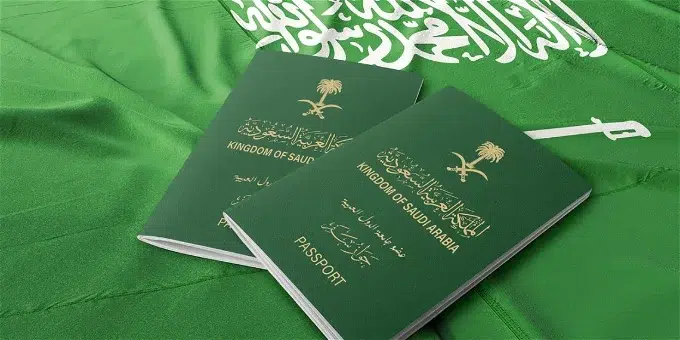 طريقة التقديم على الإقامة الدائمة