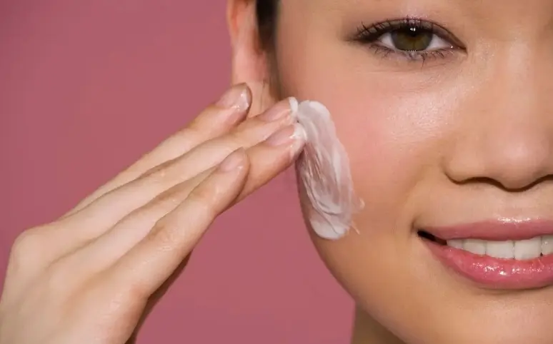 كيف اعتني بالبشرة المختلطة