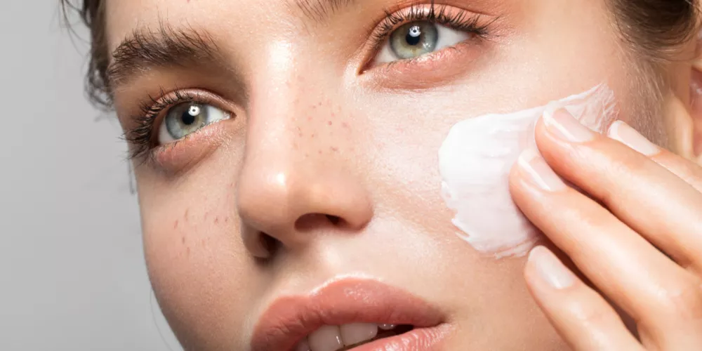 مرطب للبشرة الدهنية