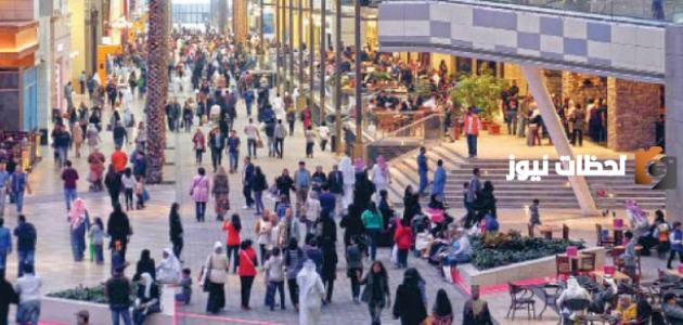 كم عدد سكان الكويت وكم تبلغ مساحتها