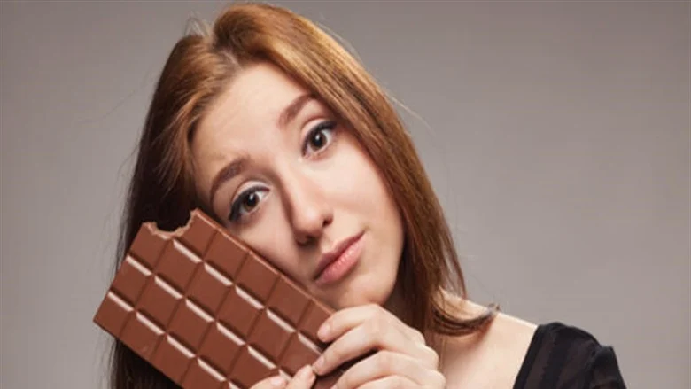أضرار الشوكولاتة قبل النوم
