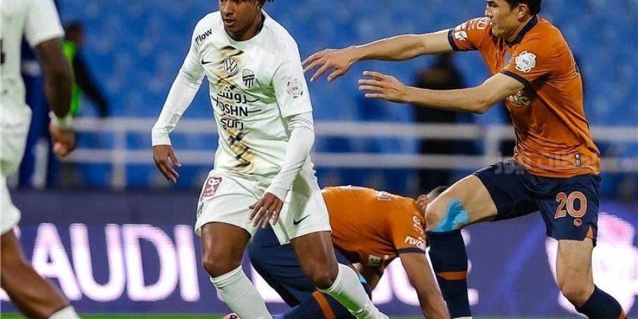 الاتحاد يفقد صدارة الدوري