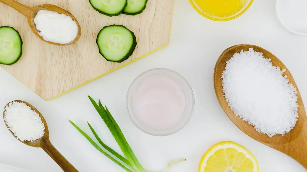 التخلص من قشرة الشعر بالملح التخلص من قشرة الشعر بالملح