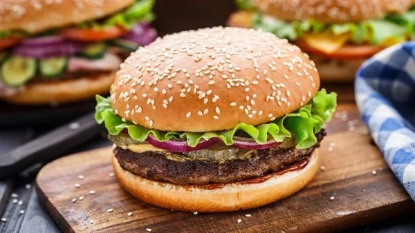 طريقه عمل ساندويش هامبرغر في المنزل مثل الجاهز