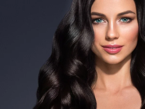 ما هي علامات جمال المرأة الجسدية