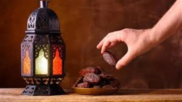 ماذا يدعو الصائم عند الإفطار
