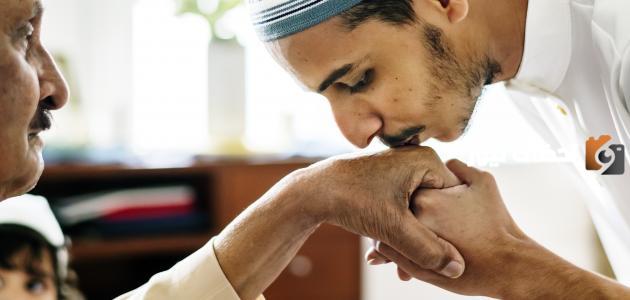 من آداب المسلم مع النبي صلى الله عليه وسلم الأدب مع القرآن