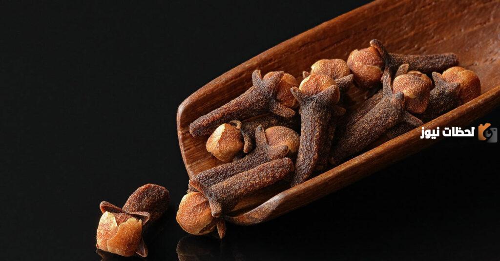 هل يجوز وضع حبة القرنفل في الفم في رمضان؟