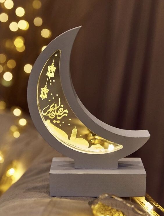 مكتوبة بخط جميل | رسائل تهنئة رمضانية بمناسبة الشهر الفضيل 2025 بصيغة رسمية