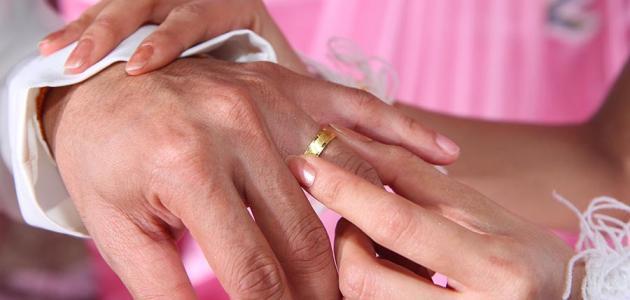 بوستات وعبارات خطوبة مميزة جدا للرجال والنساء