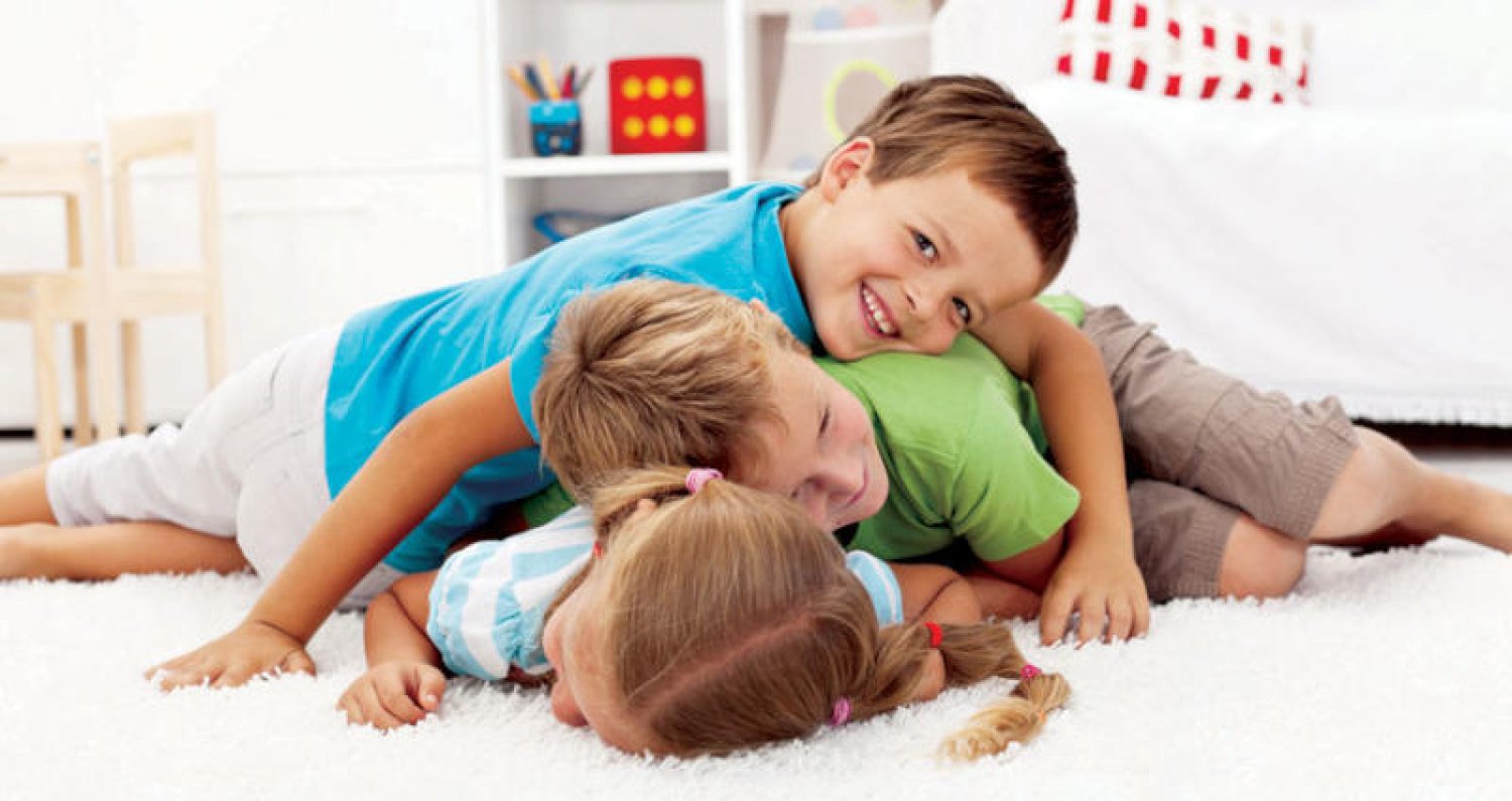 عبارات جميلة عن حب الأطفال وطريقة التعامل معهم