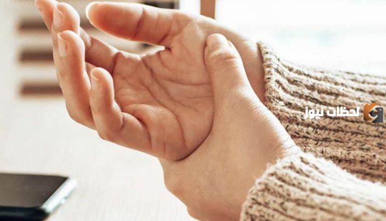 علاج تنميل اليدين بالأعشاب أثناء النوم