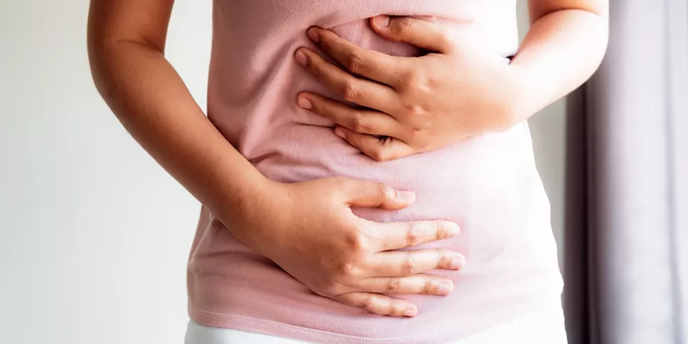 علاج انتفاخ البطن والقولون بالاعشاب في المنزل بطريقة سريعة