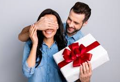 أجمل كلام يقال للزوجة اجمل كلام يقال للزوجة في عيد ميلادها