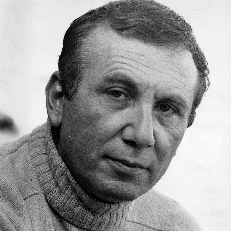 أجمل ما قيل عن الحب من طرف واحد على لسان الشعراء والأدباء