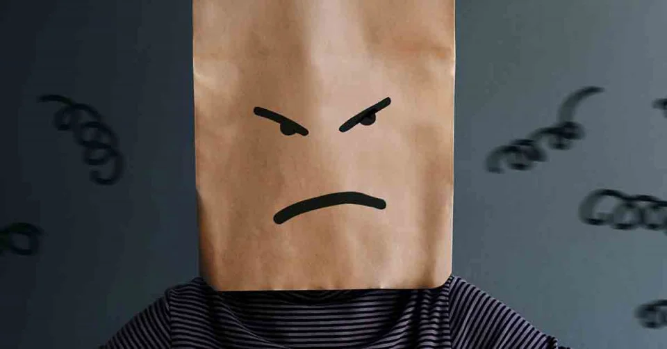 كيفية التعامل مع الزوج الذي لا يعترف بخطئه