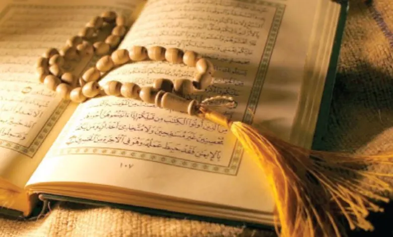 كم سجدة في القرآن الكريم عند المالكية