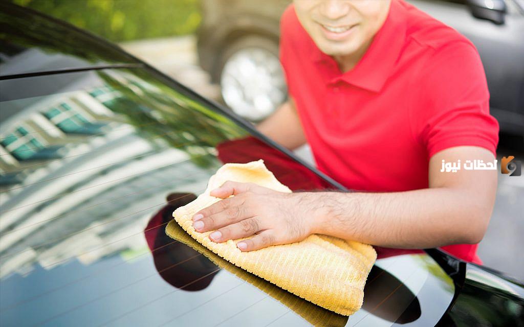 تعرف على كيفية تنظيف زجاج السيارة من الخدوش