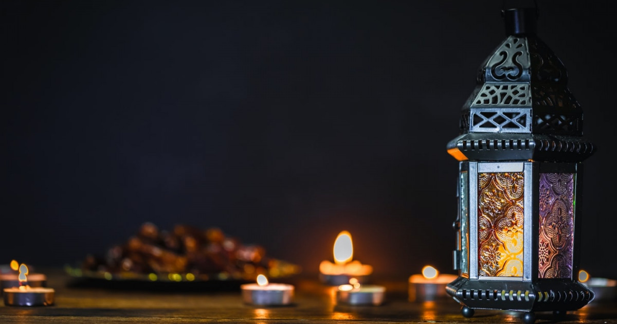 أحلى وأجمل عبارات التهنئة في شهر رمضان المبارك 2025 للأصدقاء والأهل