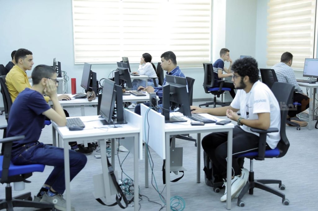 إلغاء الحضور الإجباري في المدارس المصرية 2025 ليتحول عن بعد