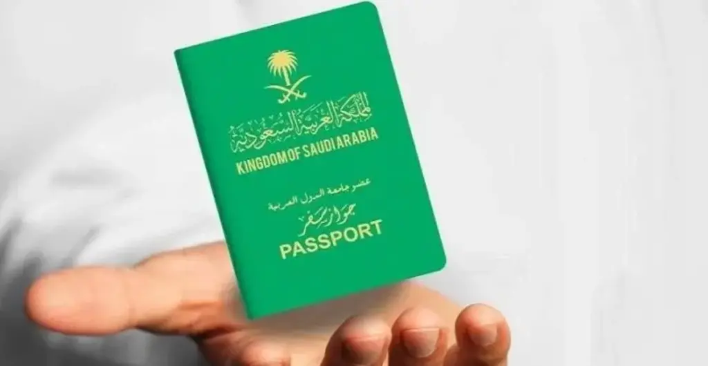 ما حقيقة إيقاف تمديد الزيارة العائلية في السعودية