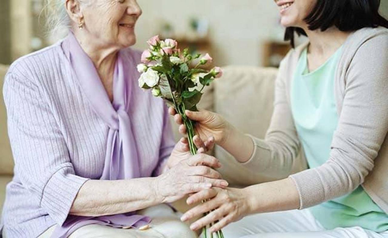  أفضل رسائل عيد ميلاد حماتي