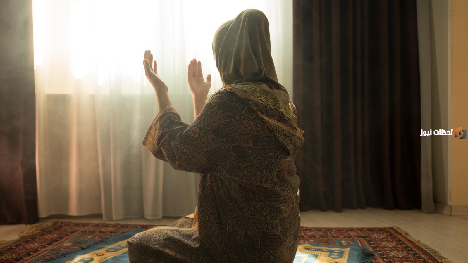 حكم نزول بقايا الدورة بعد الاغتسال