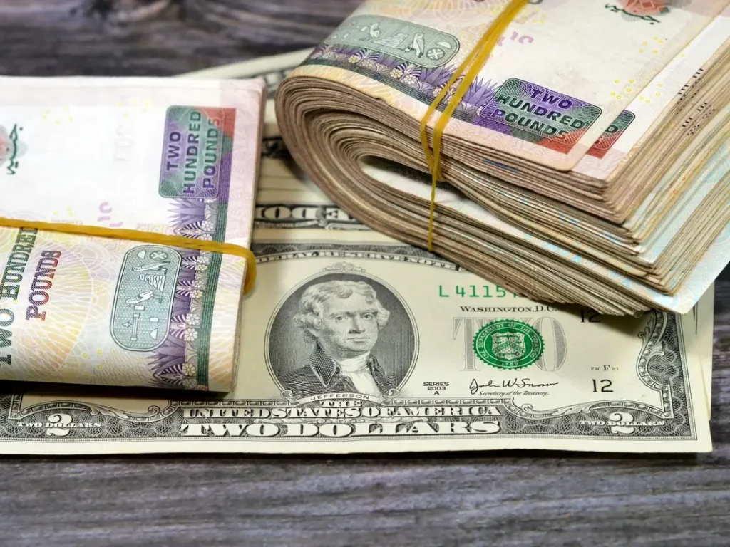 توقعات إيجابية للجنيه المصري في 2025