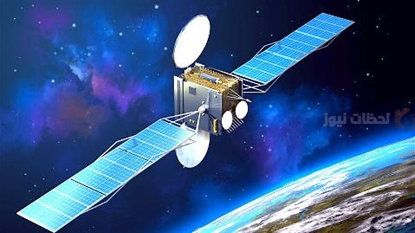 تصنيع ماكينات الصراف الآلي والأقمار الصناعية