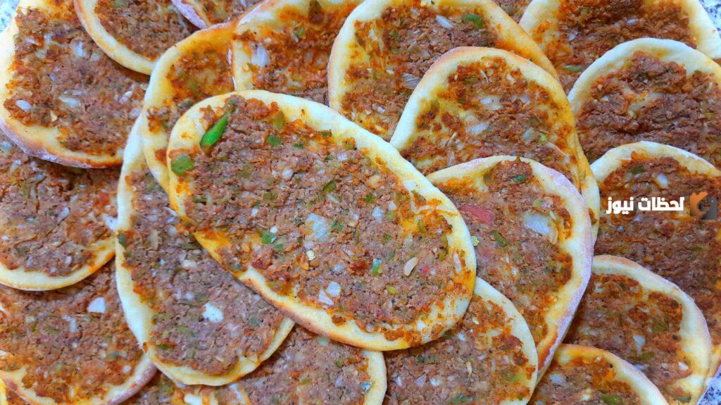 طريقة عمل صفيحة شامية بالتتبيلة الأصلية بالبندورة