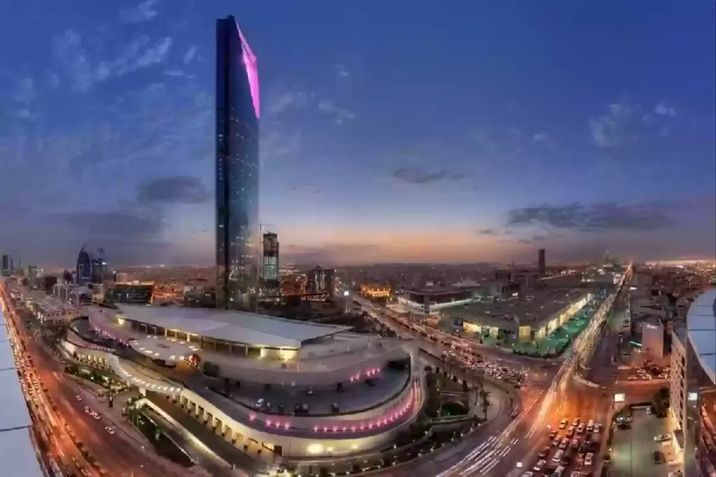 ما هو أكبر مول في الرياض